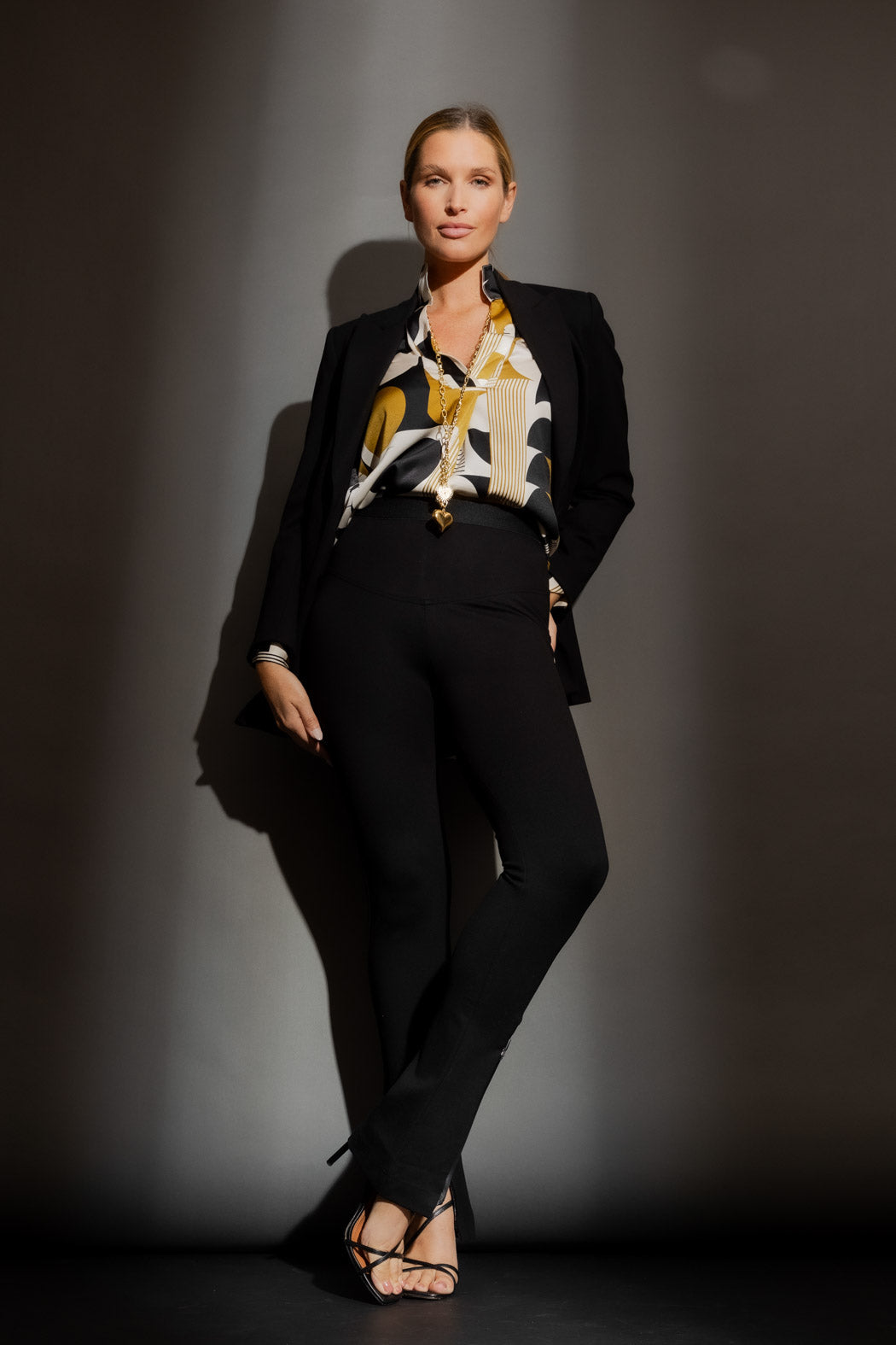 Black/Gold Blogger Shirt Blk/Gold