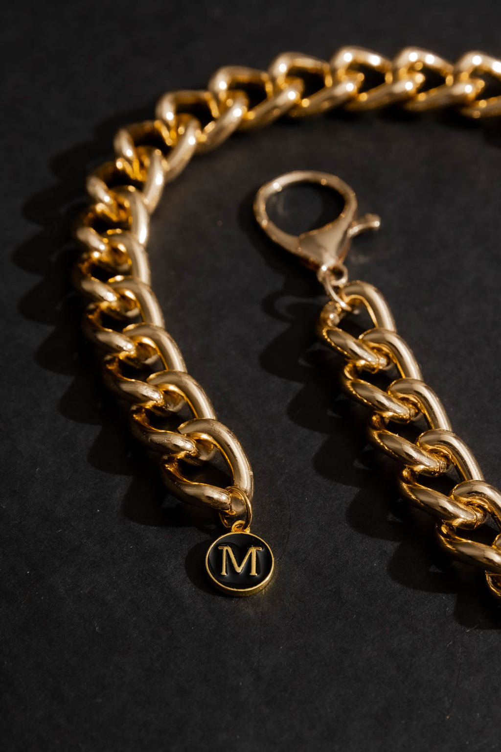 Heart Clasp Necklace Gold