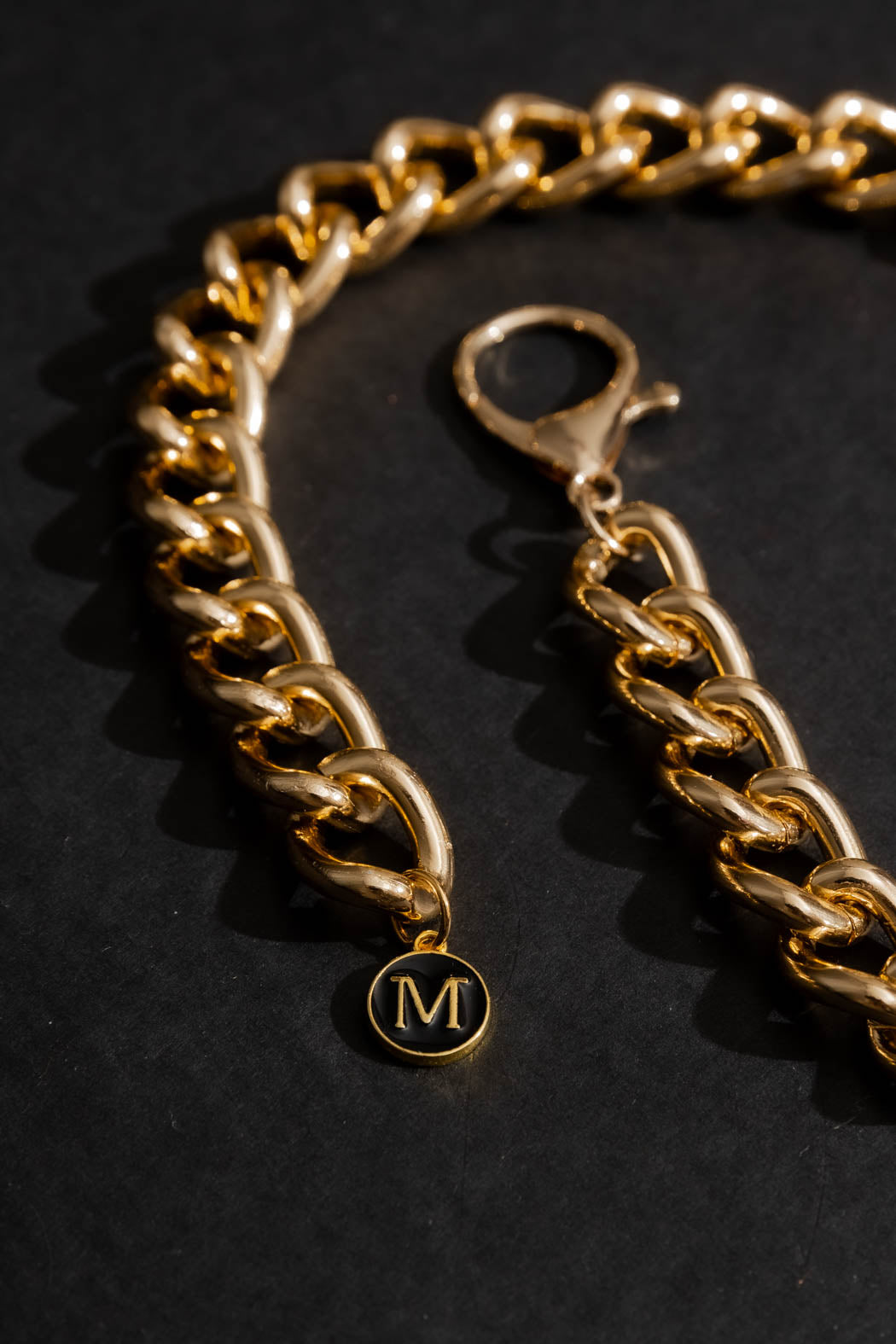 Heart Clasp Necklace Gold