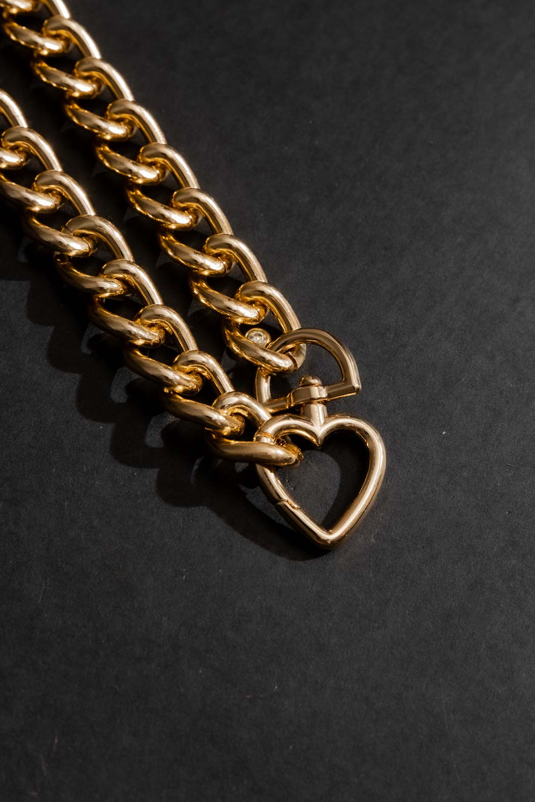 Heart Clasp Necklace Gold