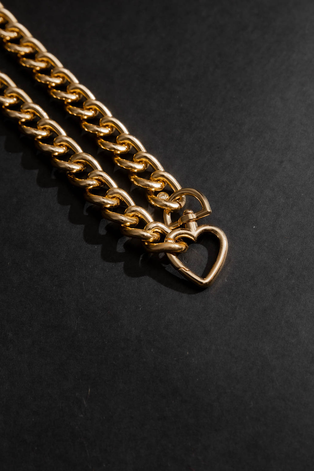 Heart Clasp Necklace Gold