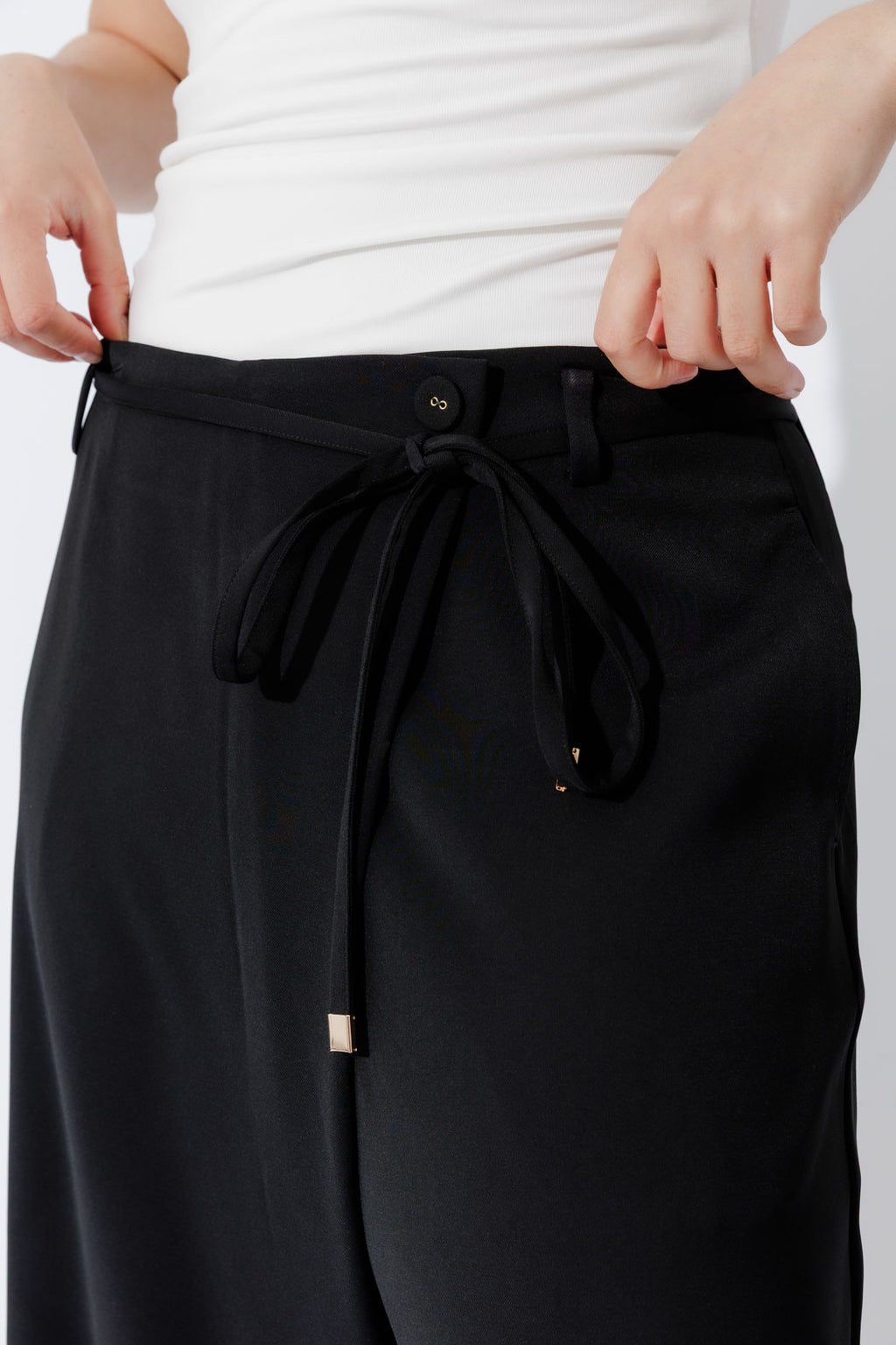 Black Side Tie Pant