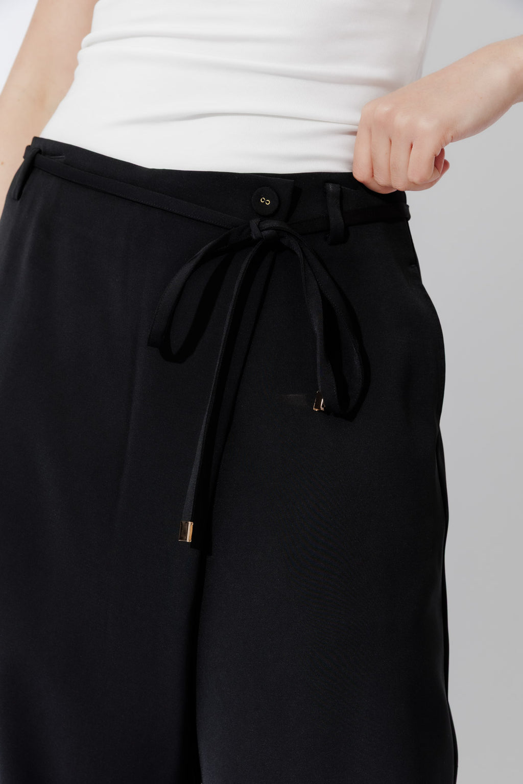 Black Side Tie Pant