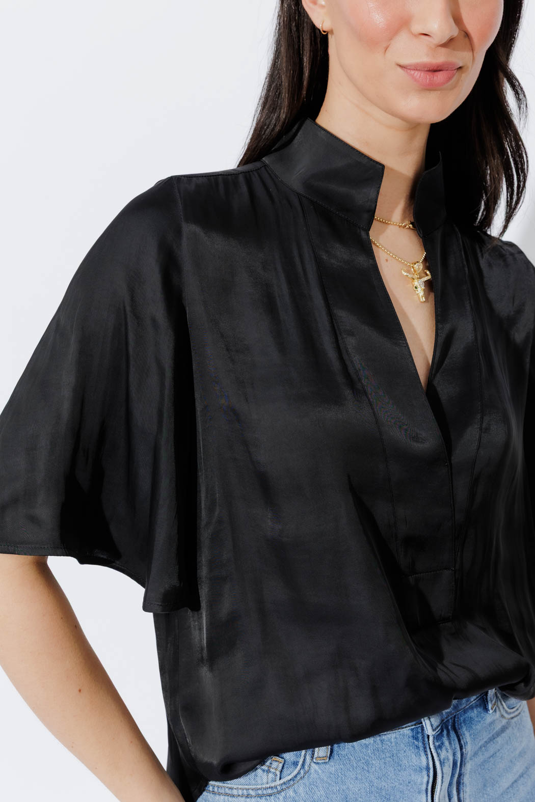 Black Milan Fluted Blogger Shirt