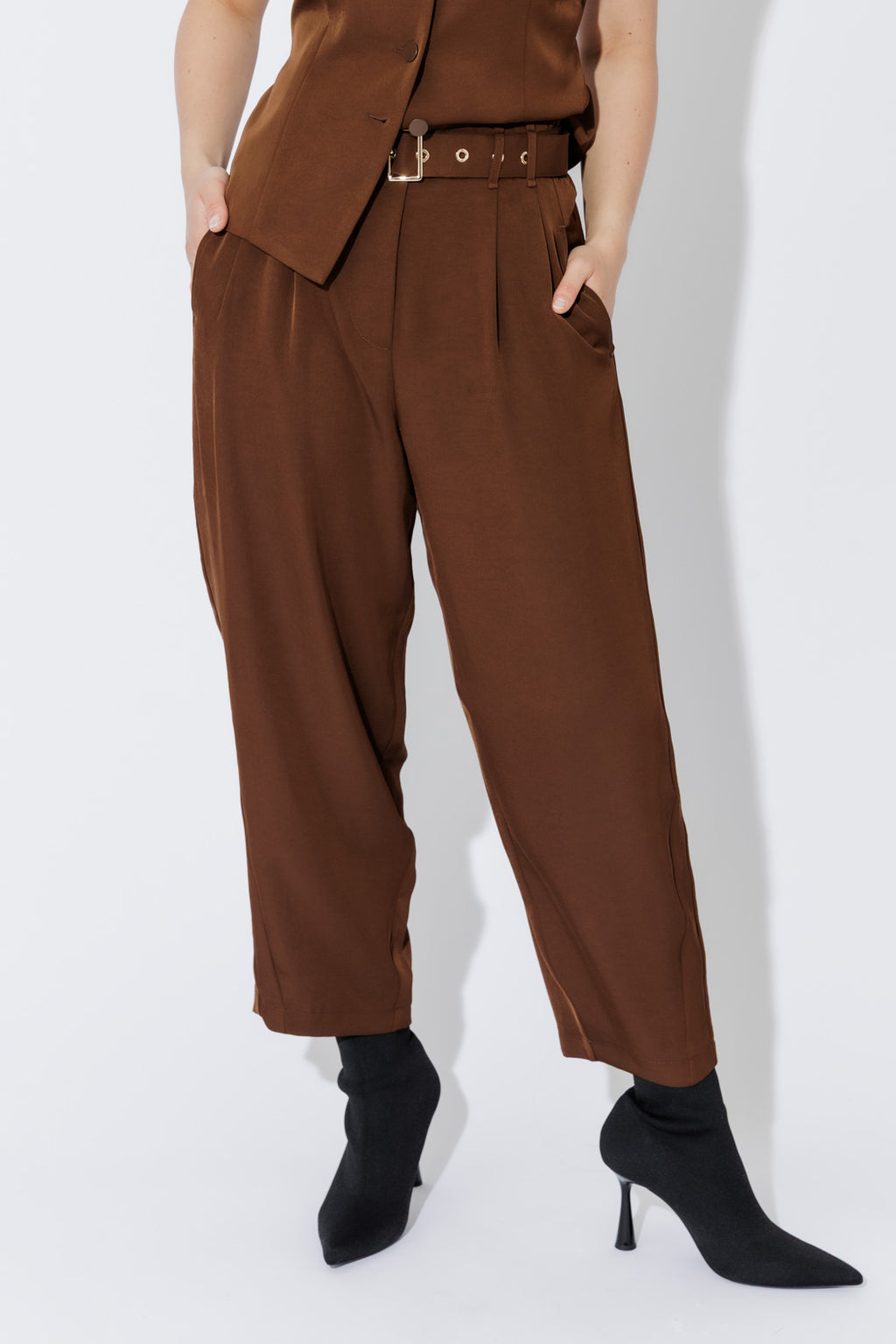 Chocolate Euro Barrel Cleo Pant