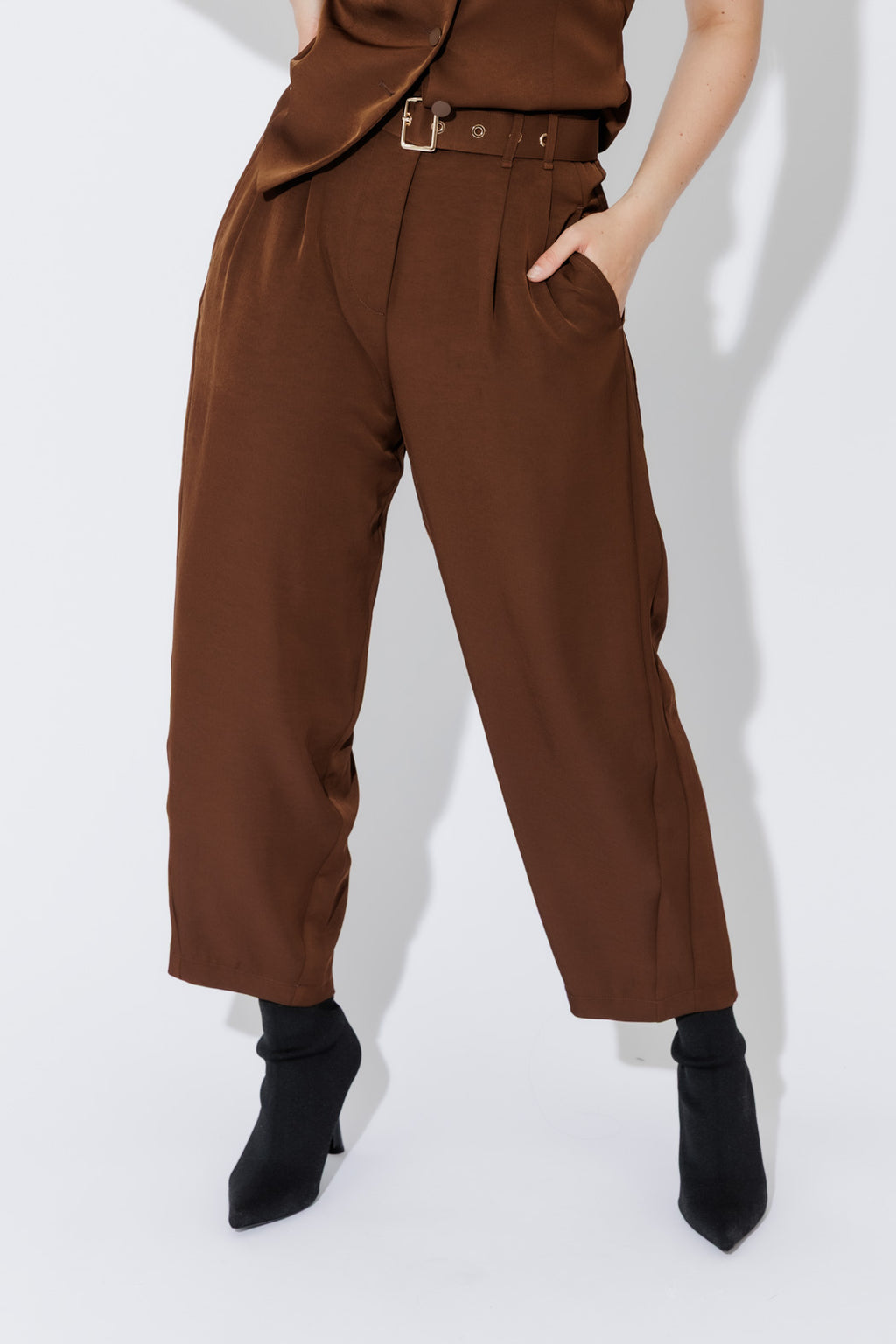 Chocolate Euro Barrel Cleo Pant