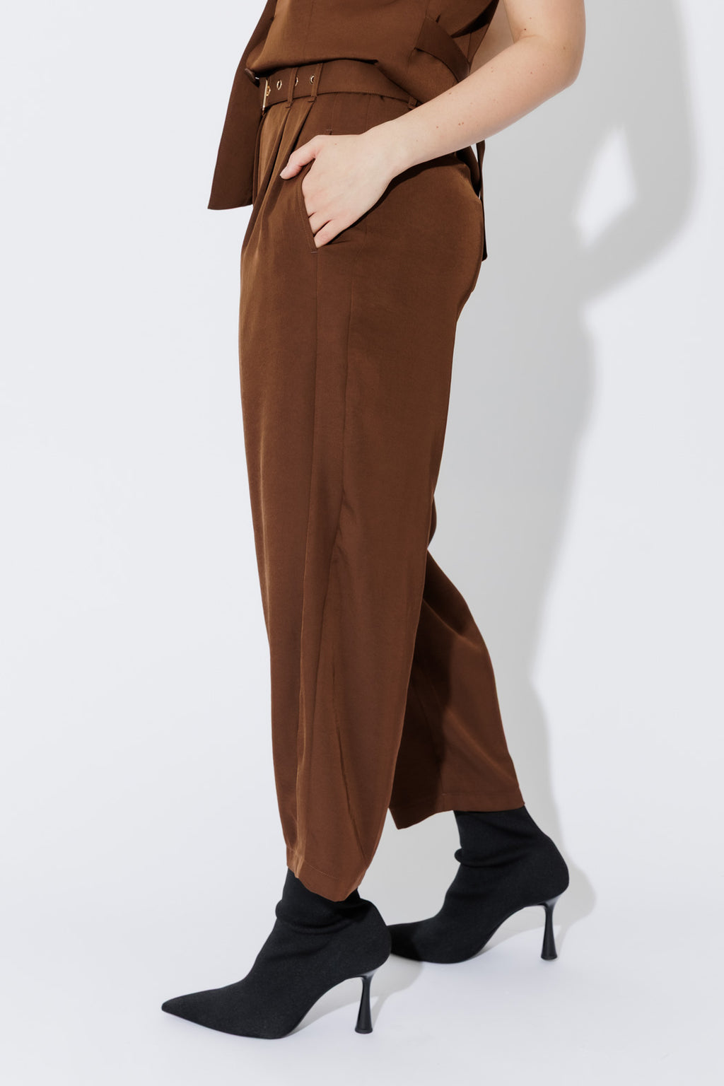 Chocolate Euro Barrel Cleo Pant