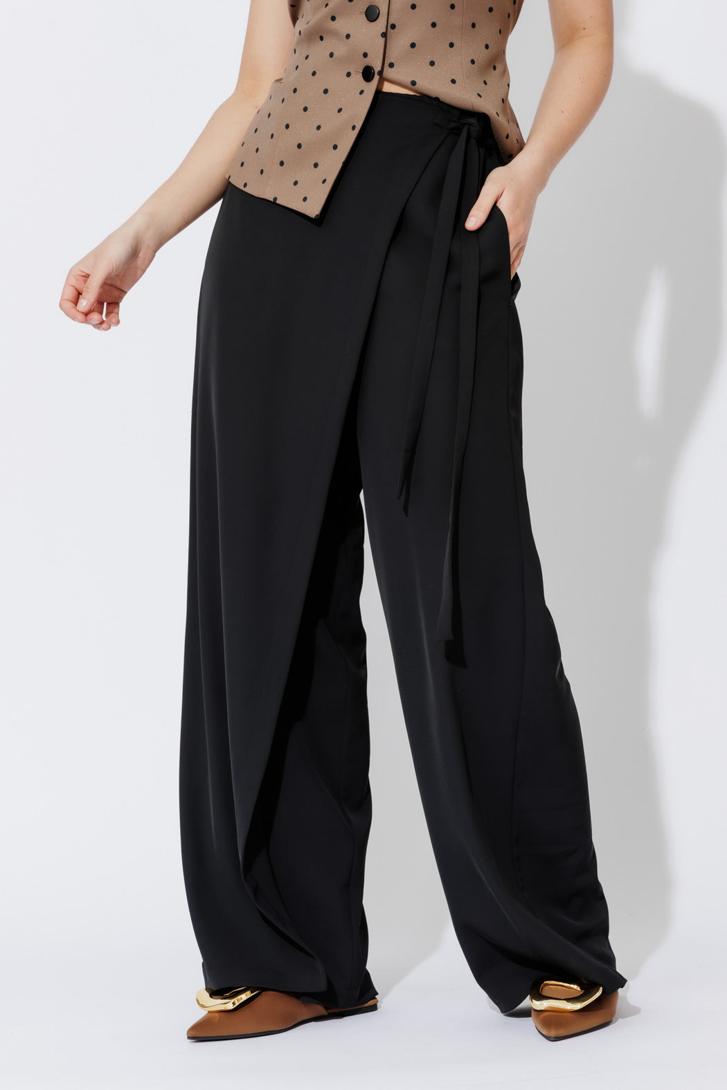 Black Euro Wrap Pant