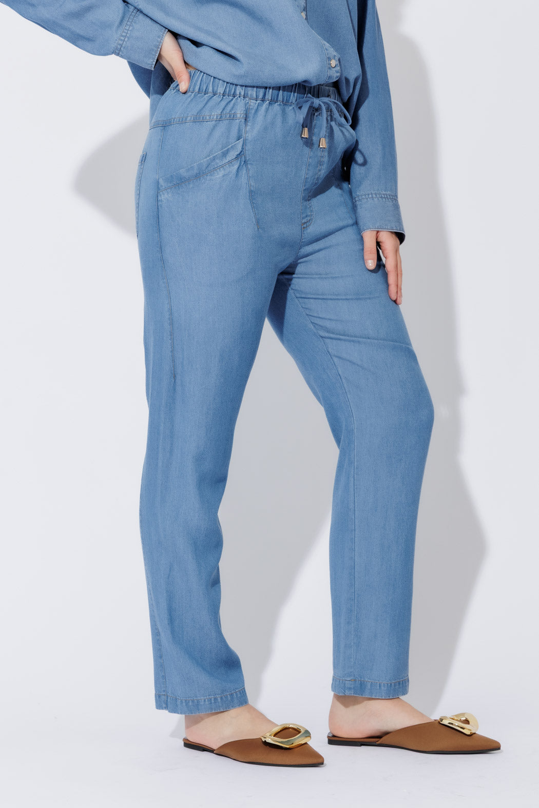 Mid Denim Tencel Dart Pant Mid Denim