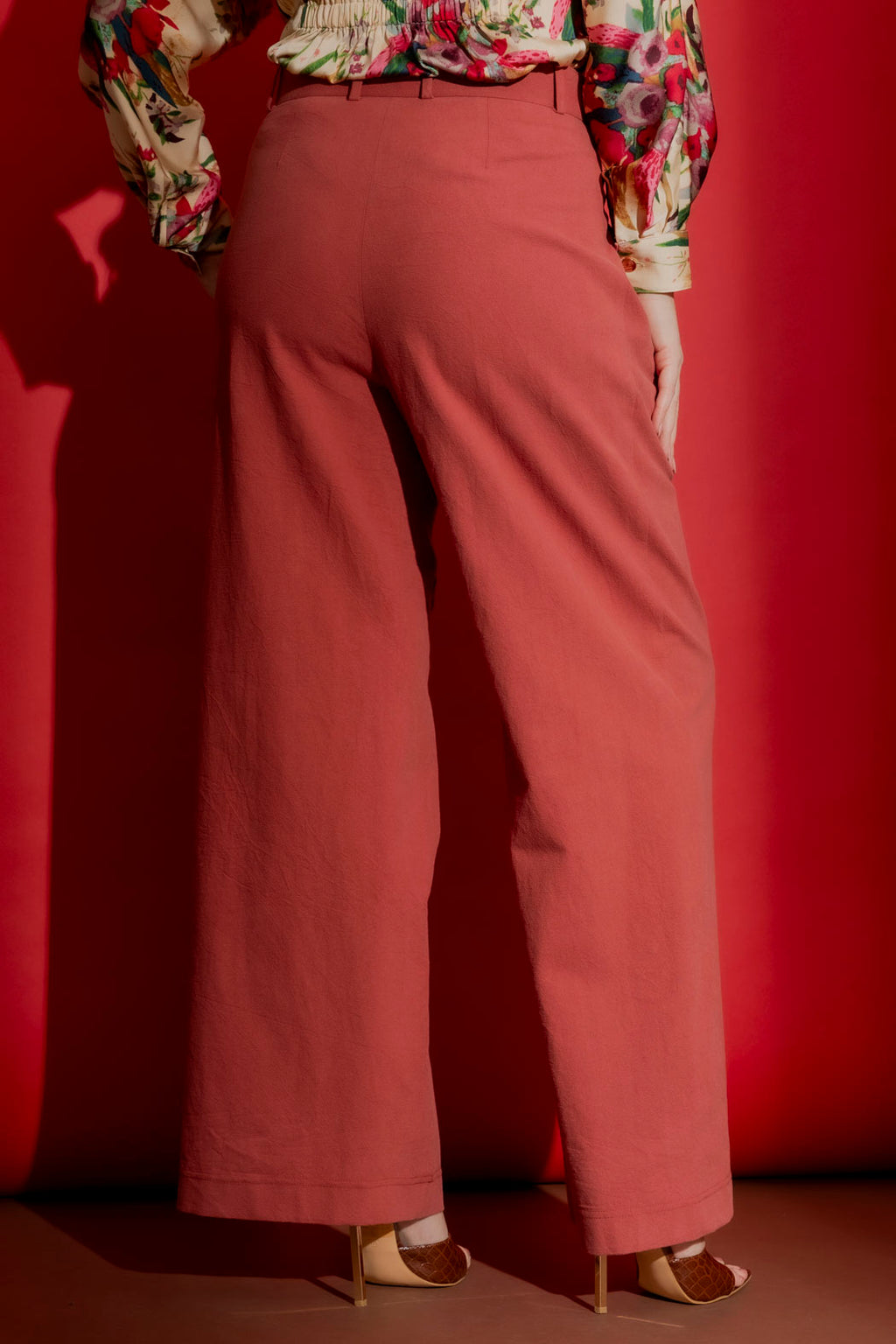 Rouge Sandwashed Linen Cleo Pant