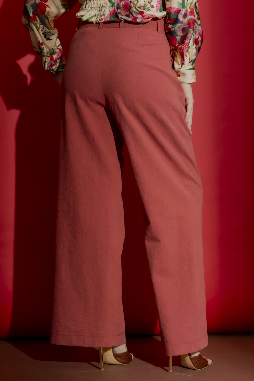 Rouge Sandwashed Linen Cleo Pant