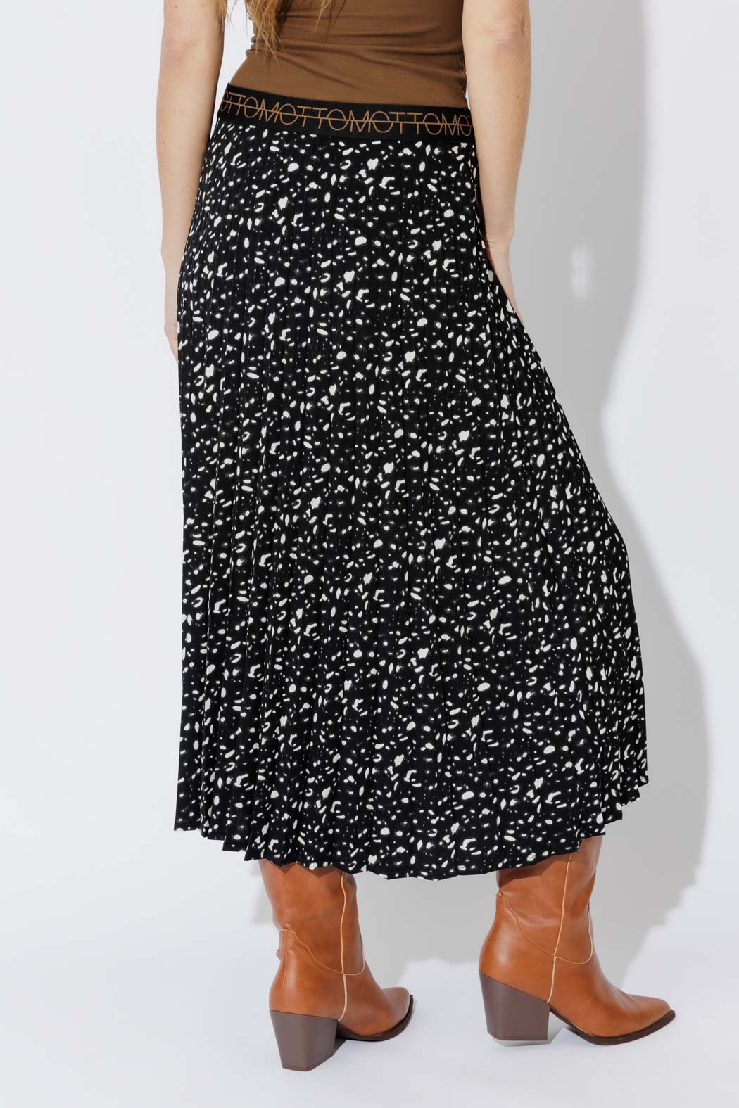 Black Sunray Pleat Skirt