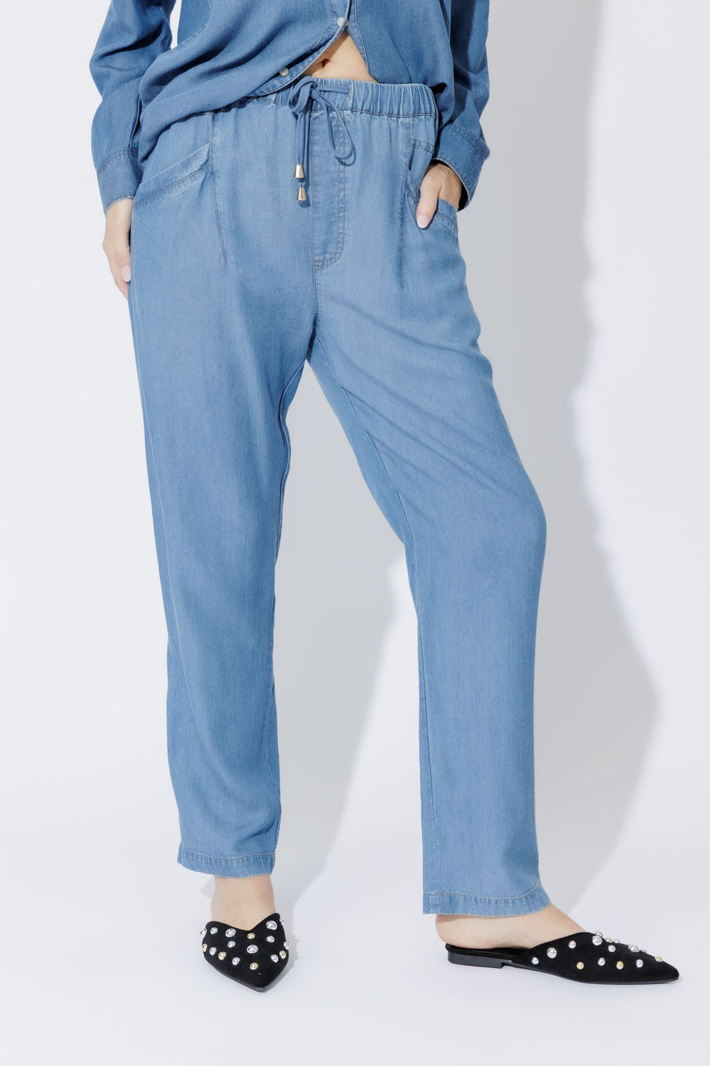 Mid Denim Tencel Dart Pant Mid Denim