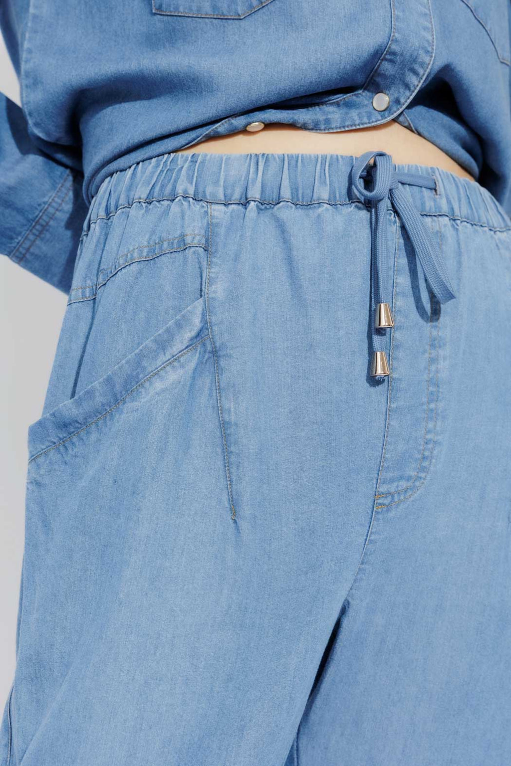 Mid Denim Tencel Dart Pant Mid Denim