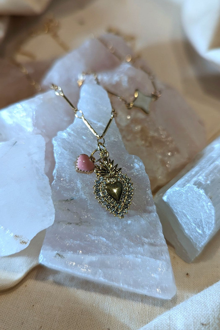 Gold Chain W Pineappl Heart Necklace S