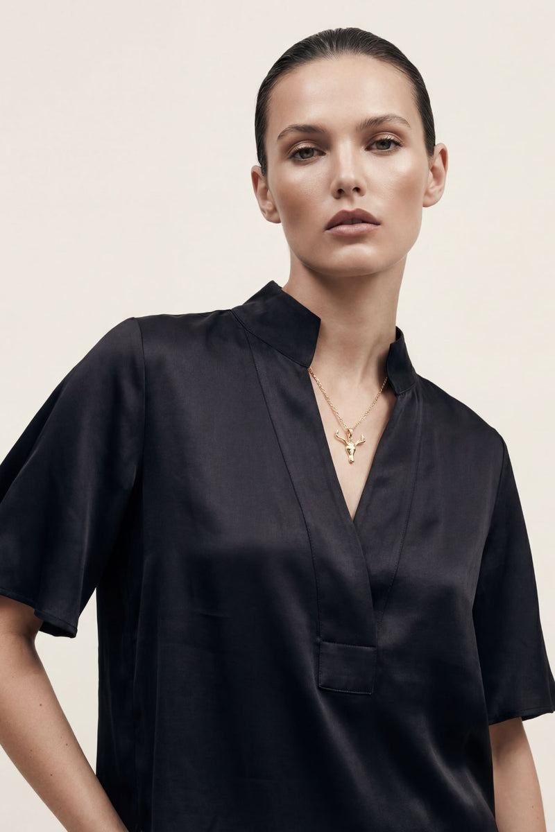 Black Milan Fluted Blogger Shirt