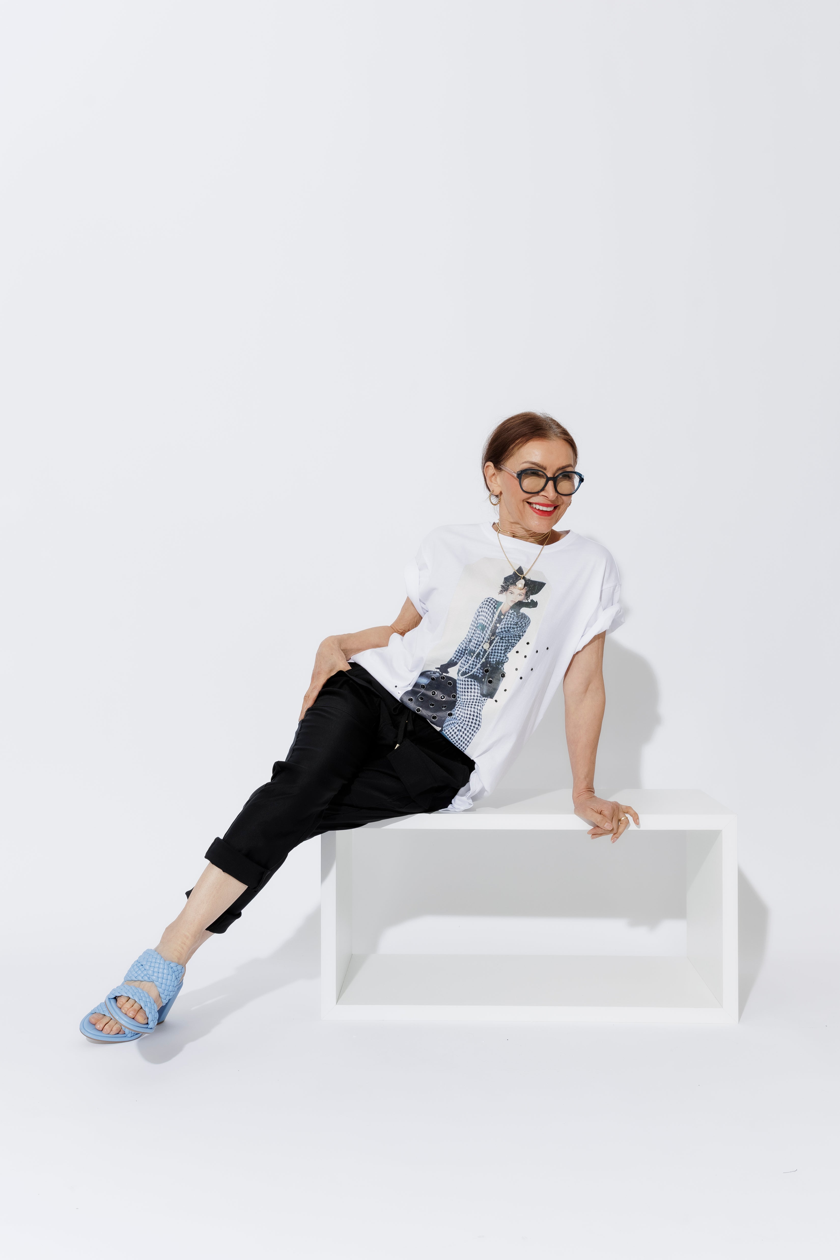 White Dolly Bag Magazine T-Shirt