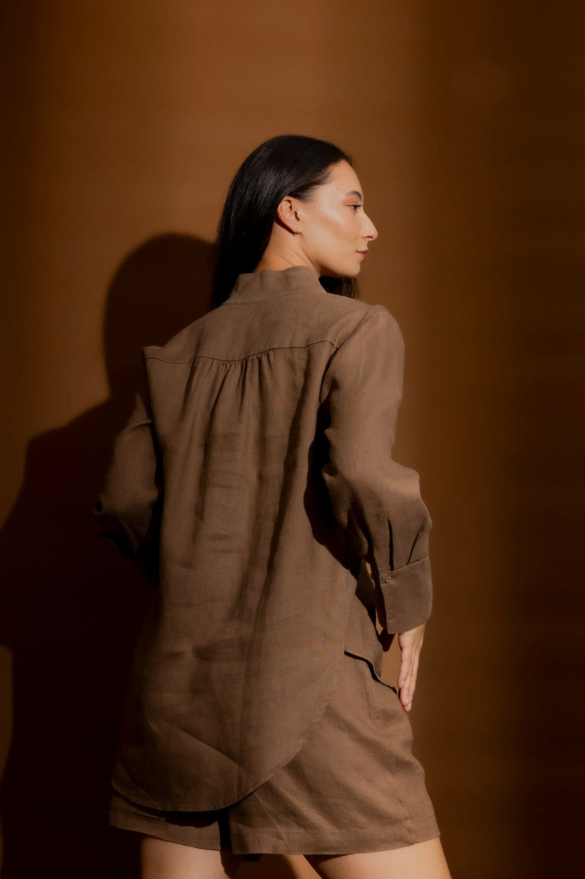 Coffee Luxury Linen Blogger