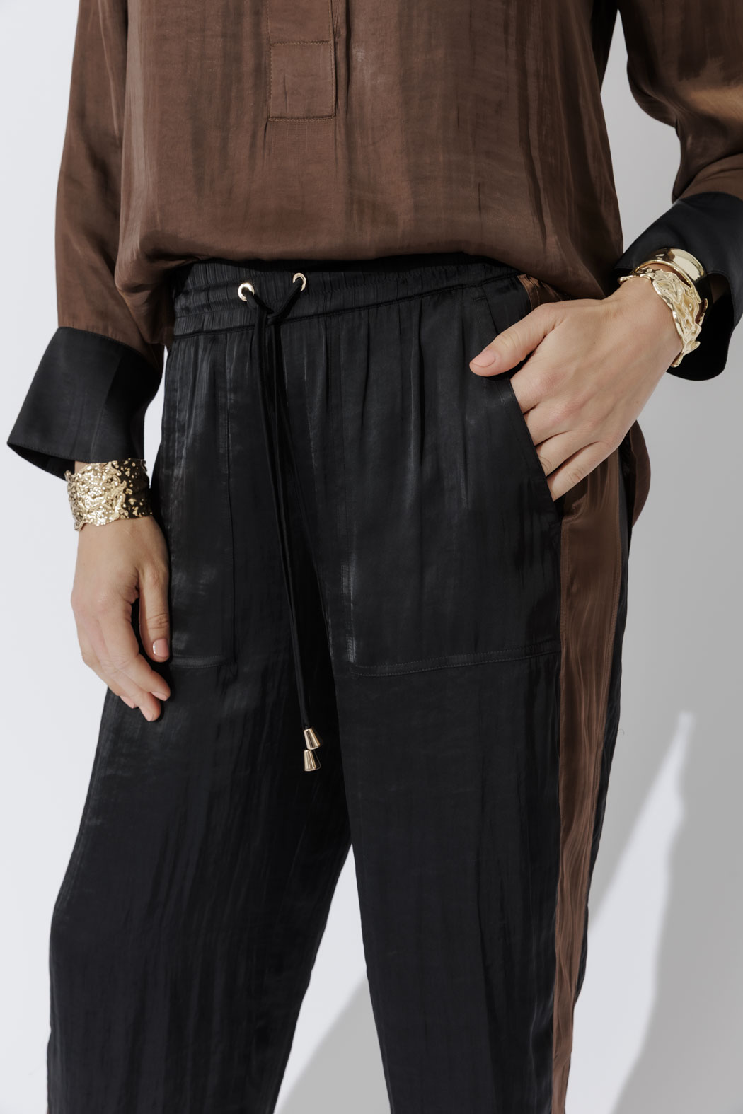 Black Glow Panel Pant