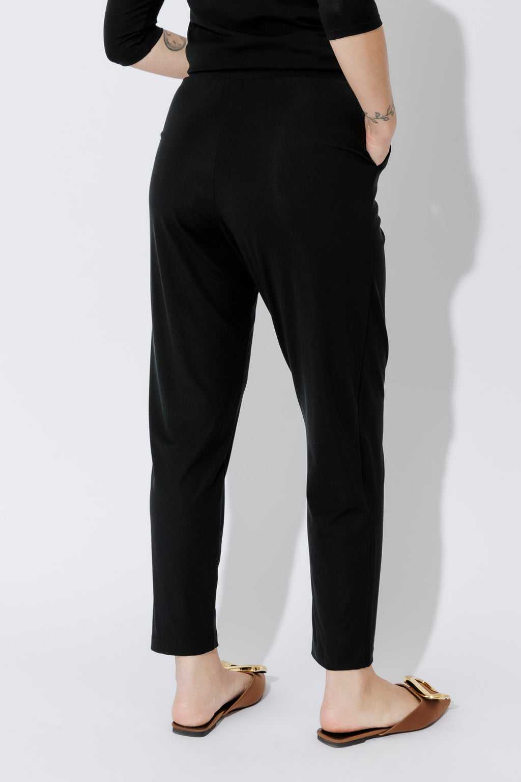 Black Tencel Fold Front Pant