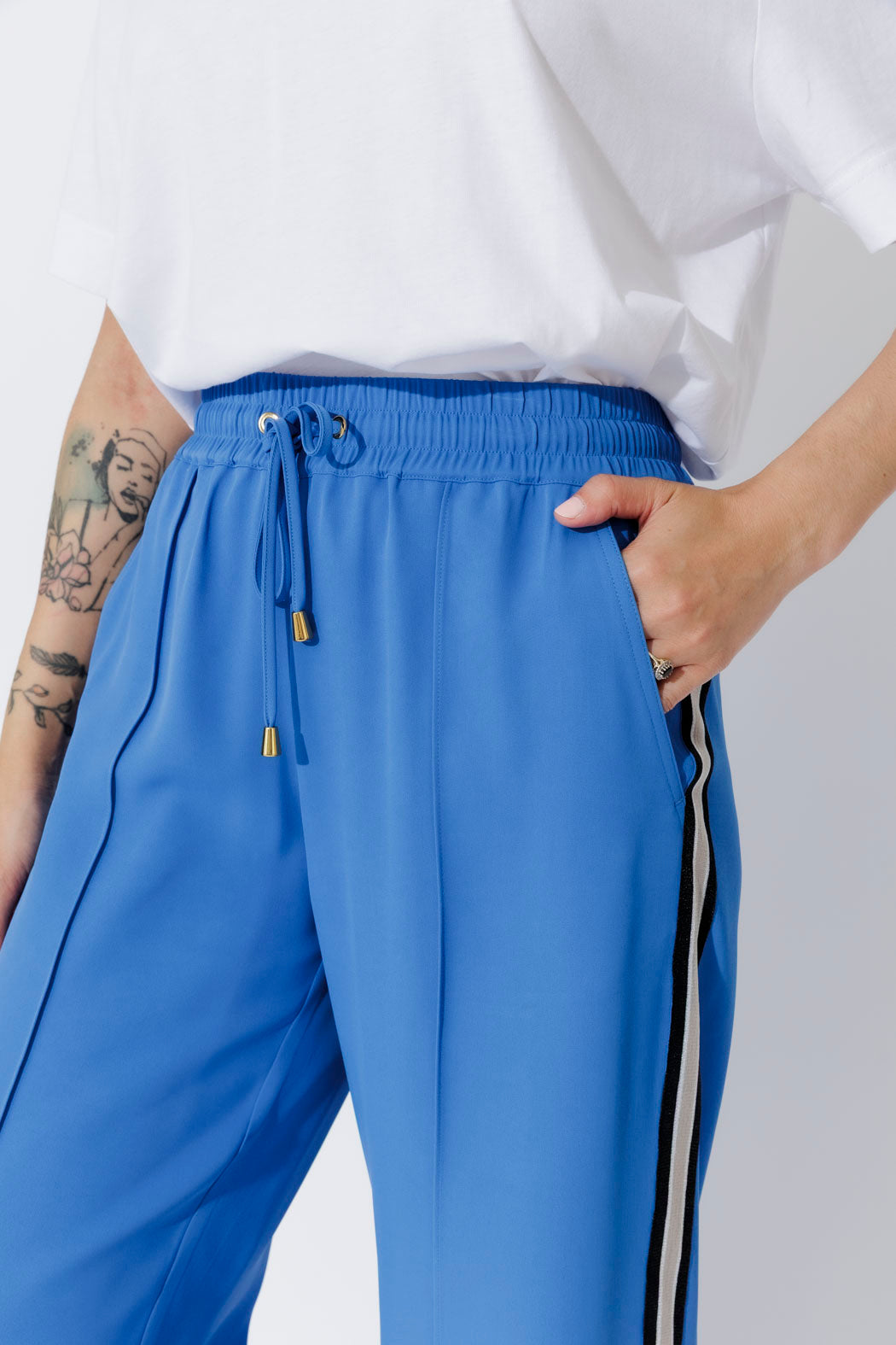Electric Euro Pintuck Sport Pant