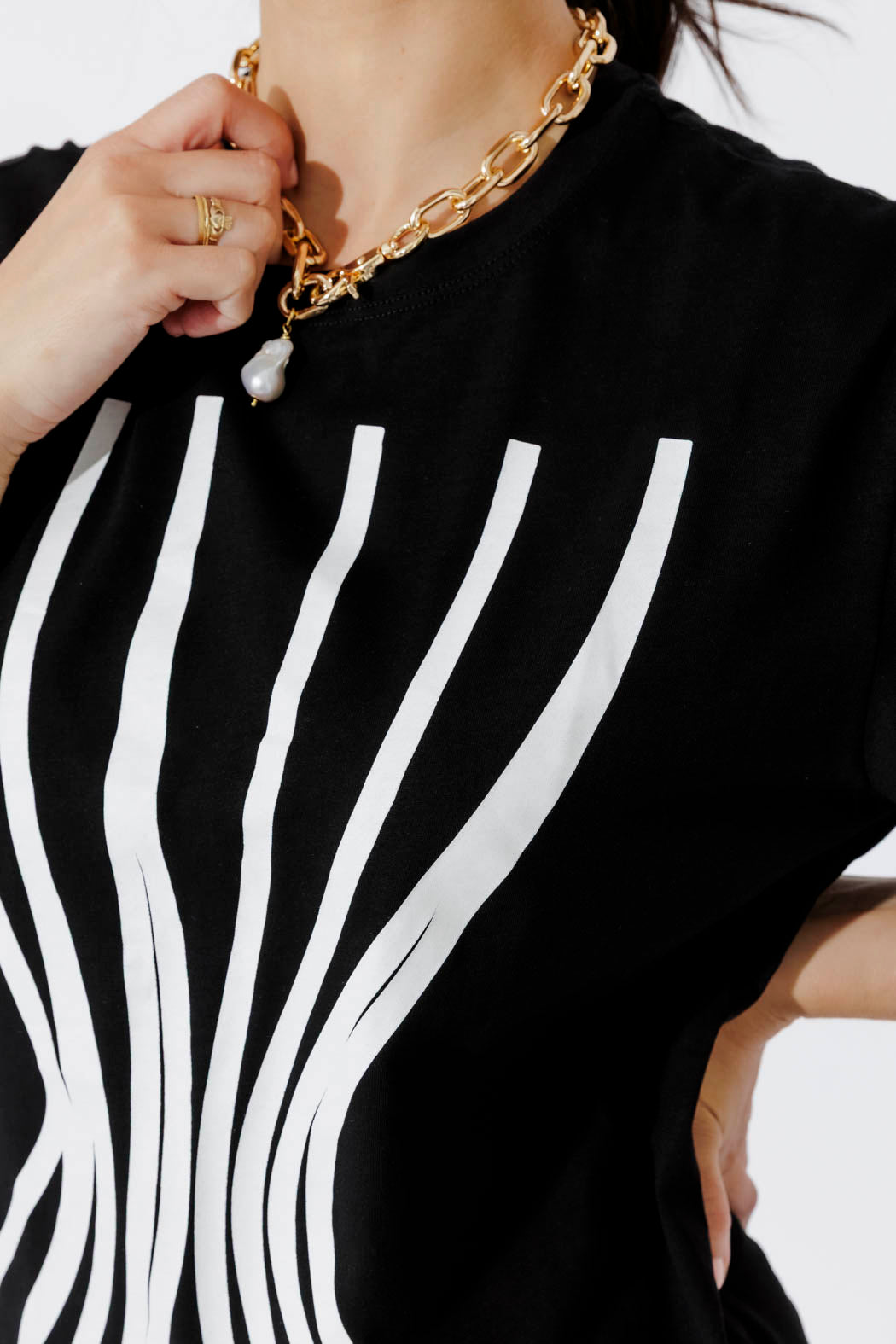 Black Hourglass Lines T-Shirt