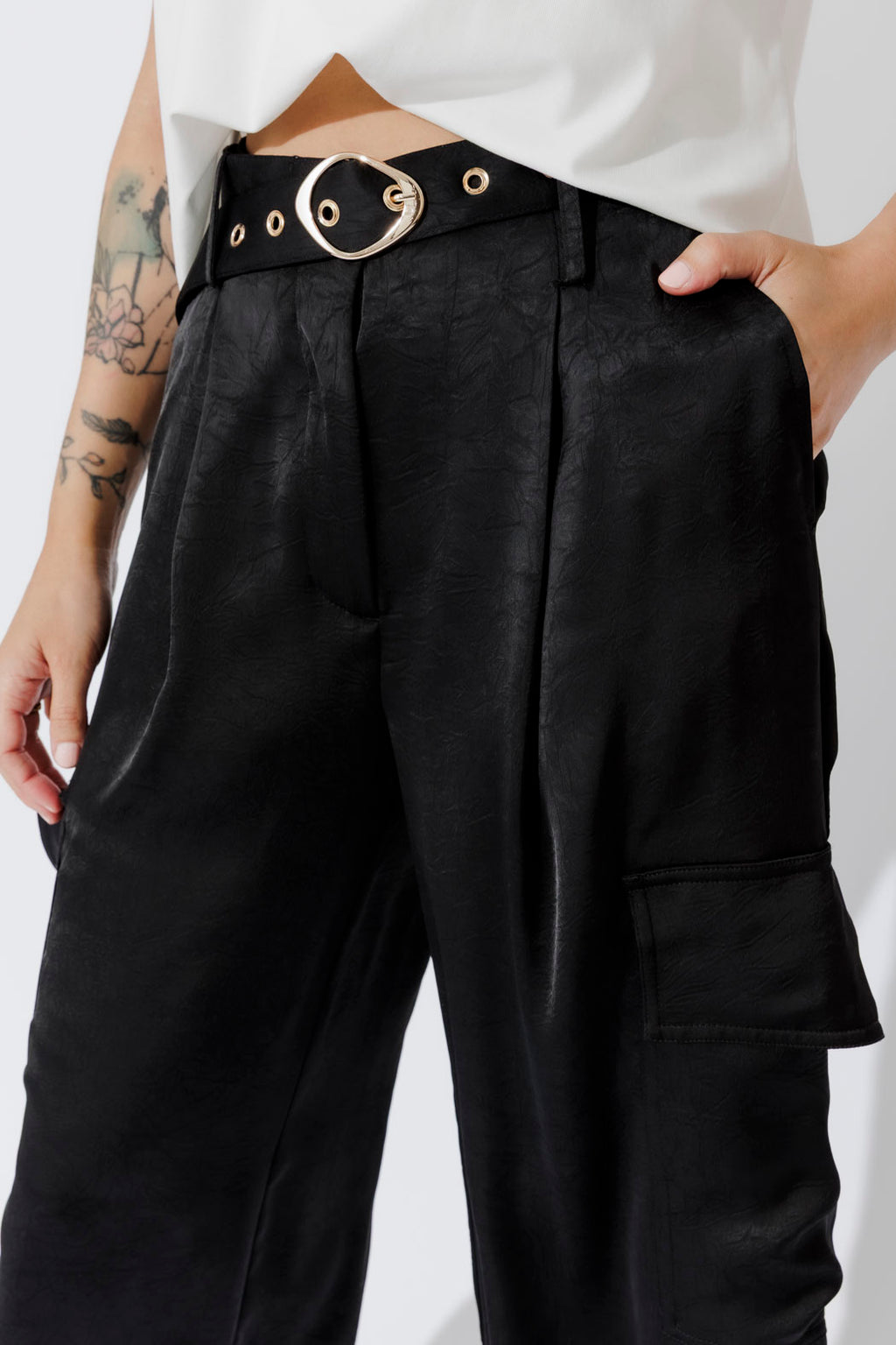 Black Cargo Barrel Pant