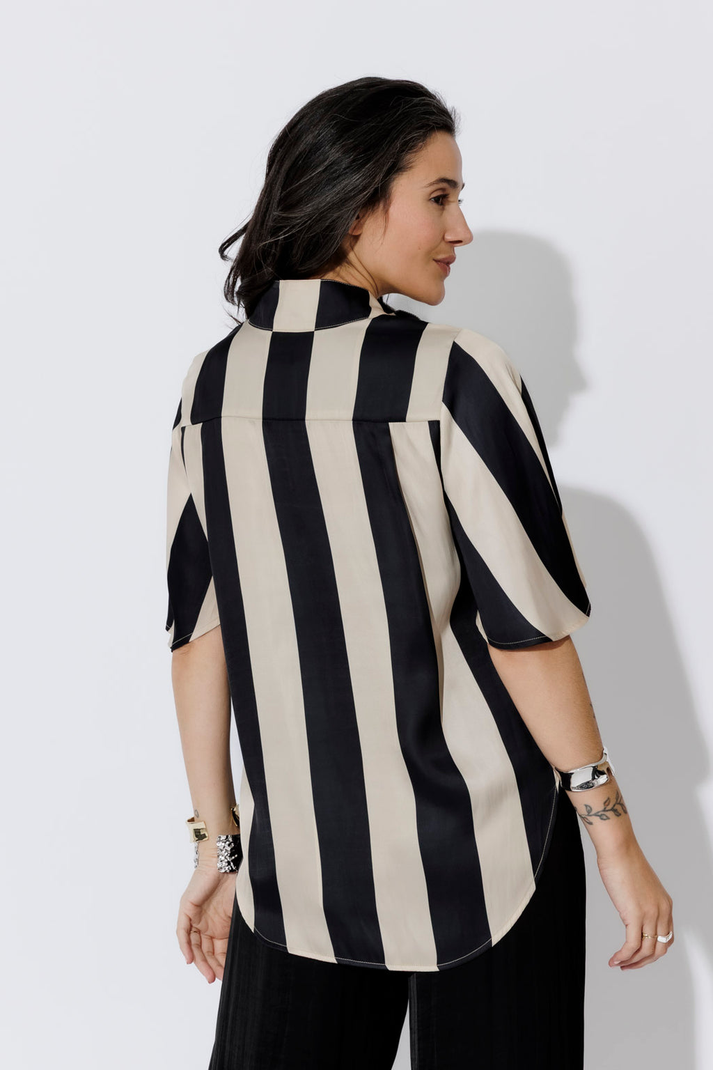 Black/Beige Fluted Blogger Shirt