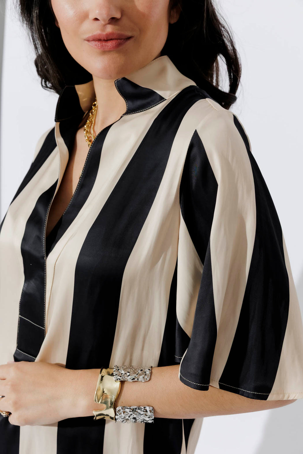 Black/Beige Fluted Blogger Shirt