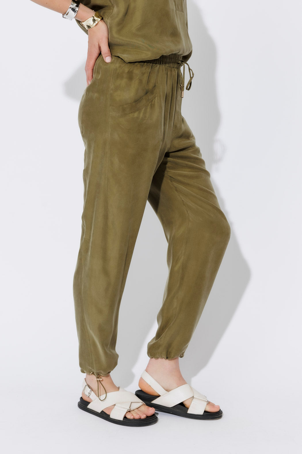 Soft Khaki Cupro Dart Pant