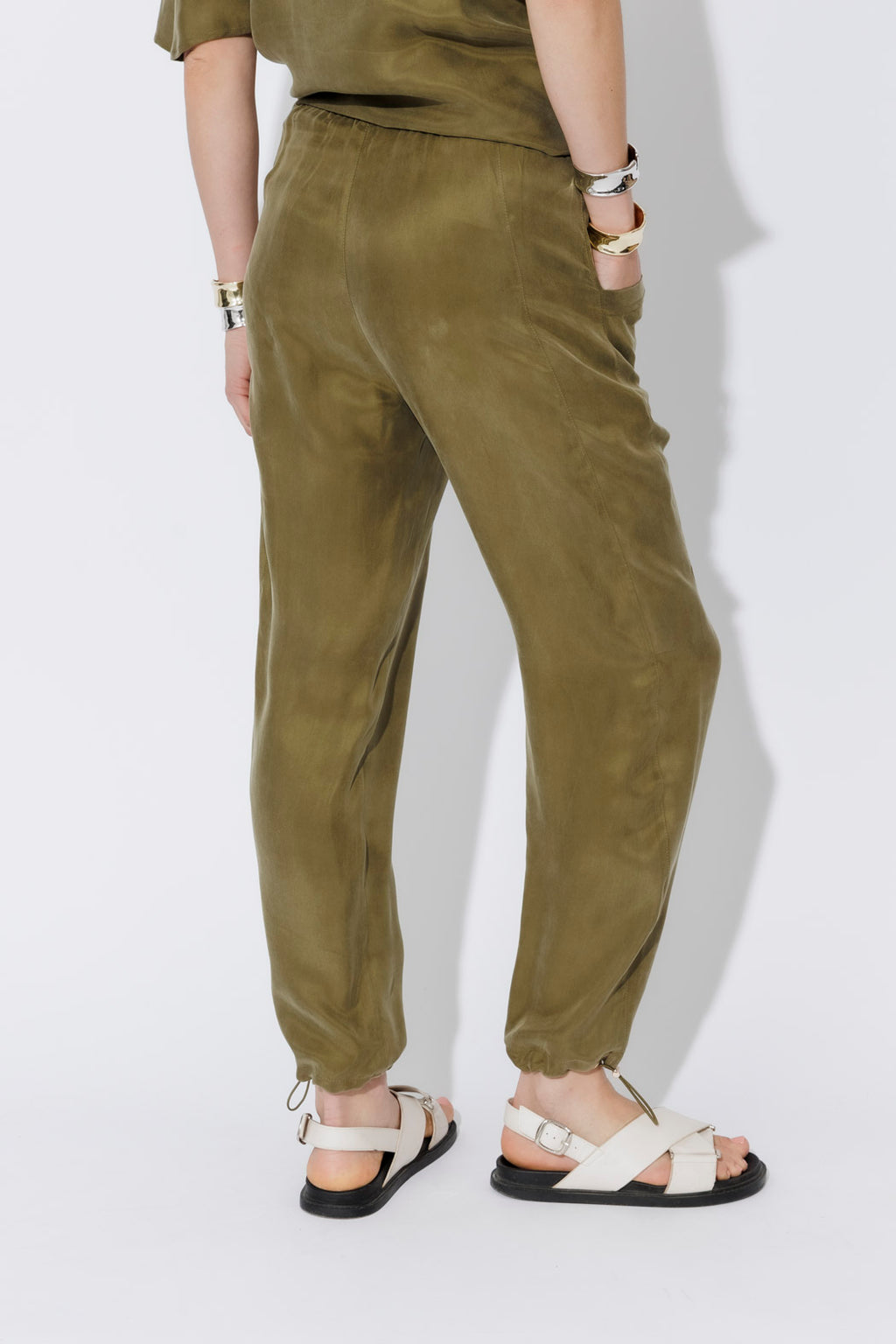 Soft Khaki Cupro Dart Pant