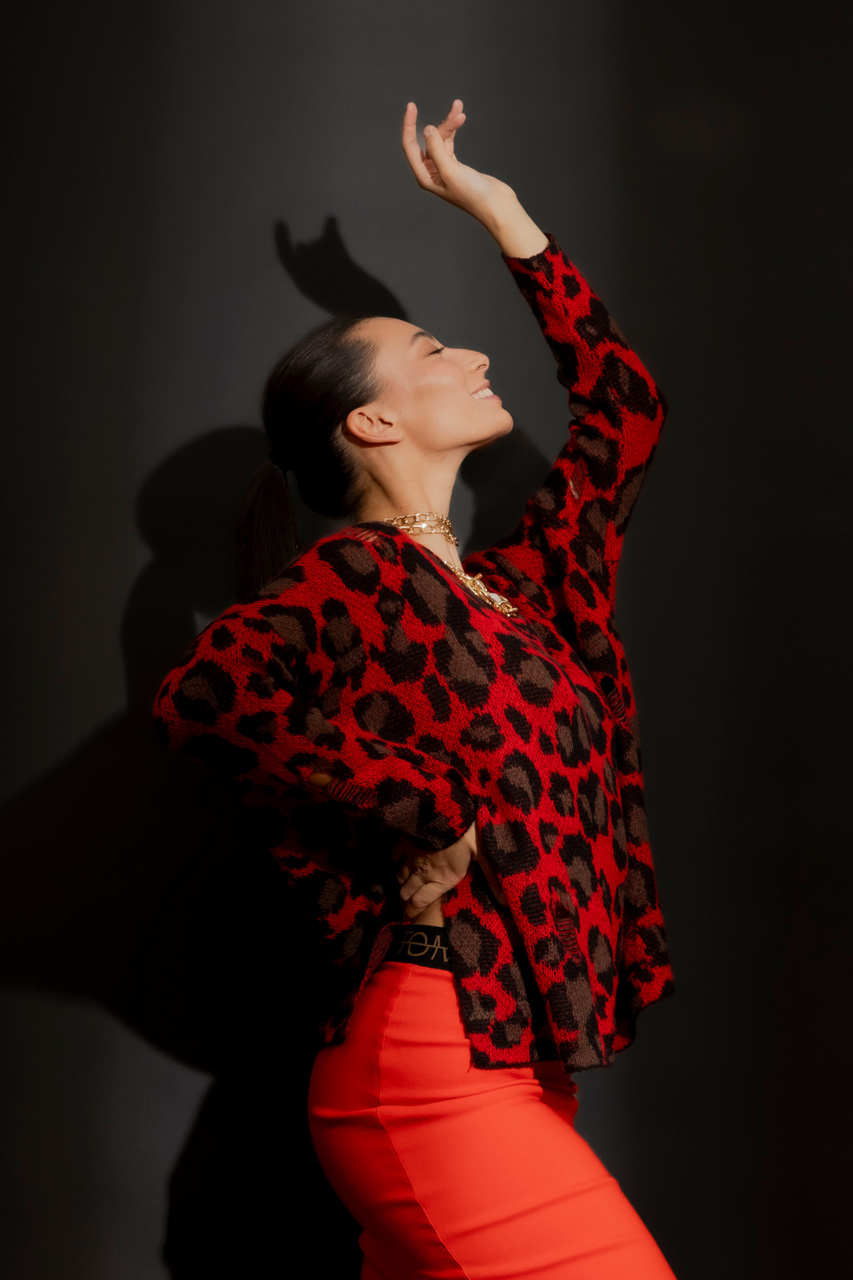 Red Distressed Leopard Knit Red S/M