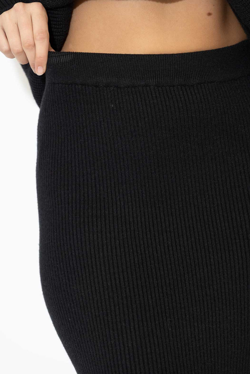 Black Back Split Rib Skirt