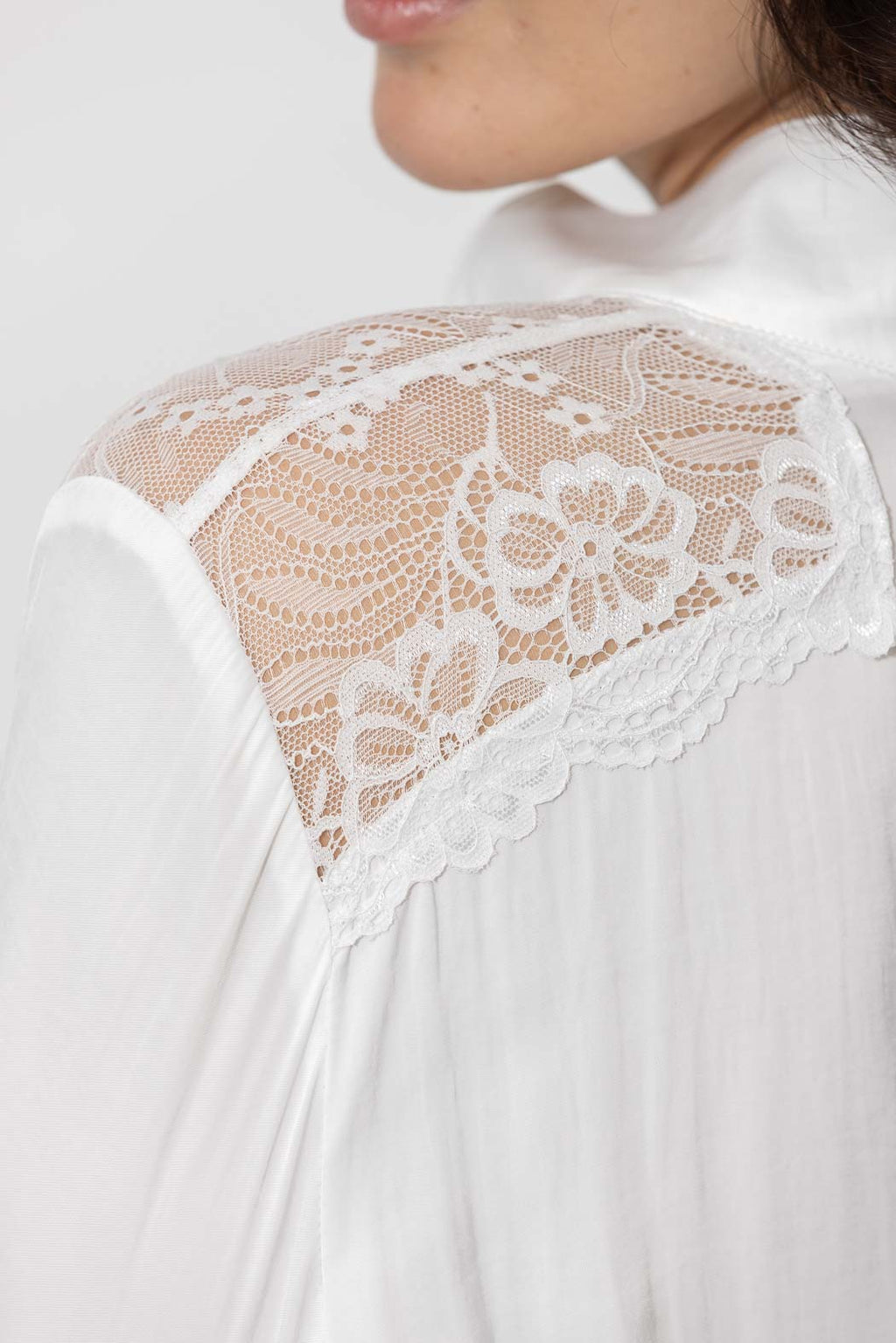 White Glow Lace Blogger Shirt