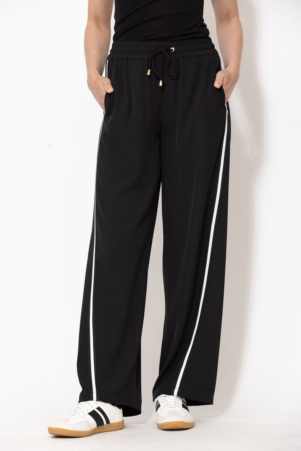 Black Euro Maya Sport Pant