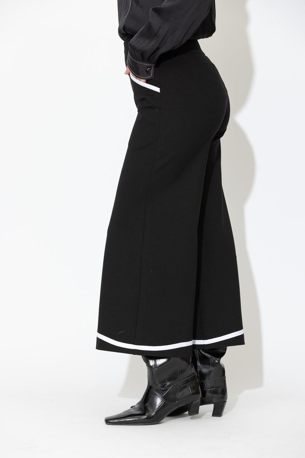 Black Ponte Coco Pant