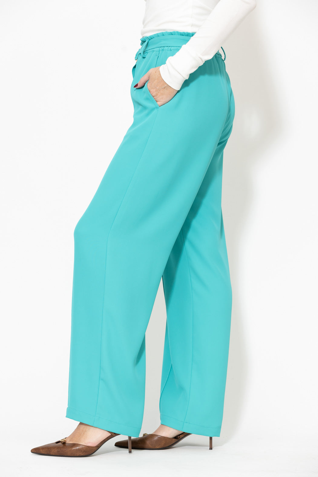 Aqua Euro Pintuck Pant