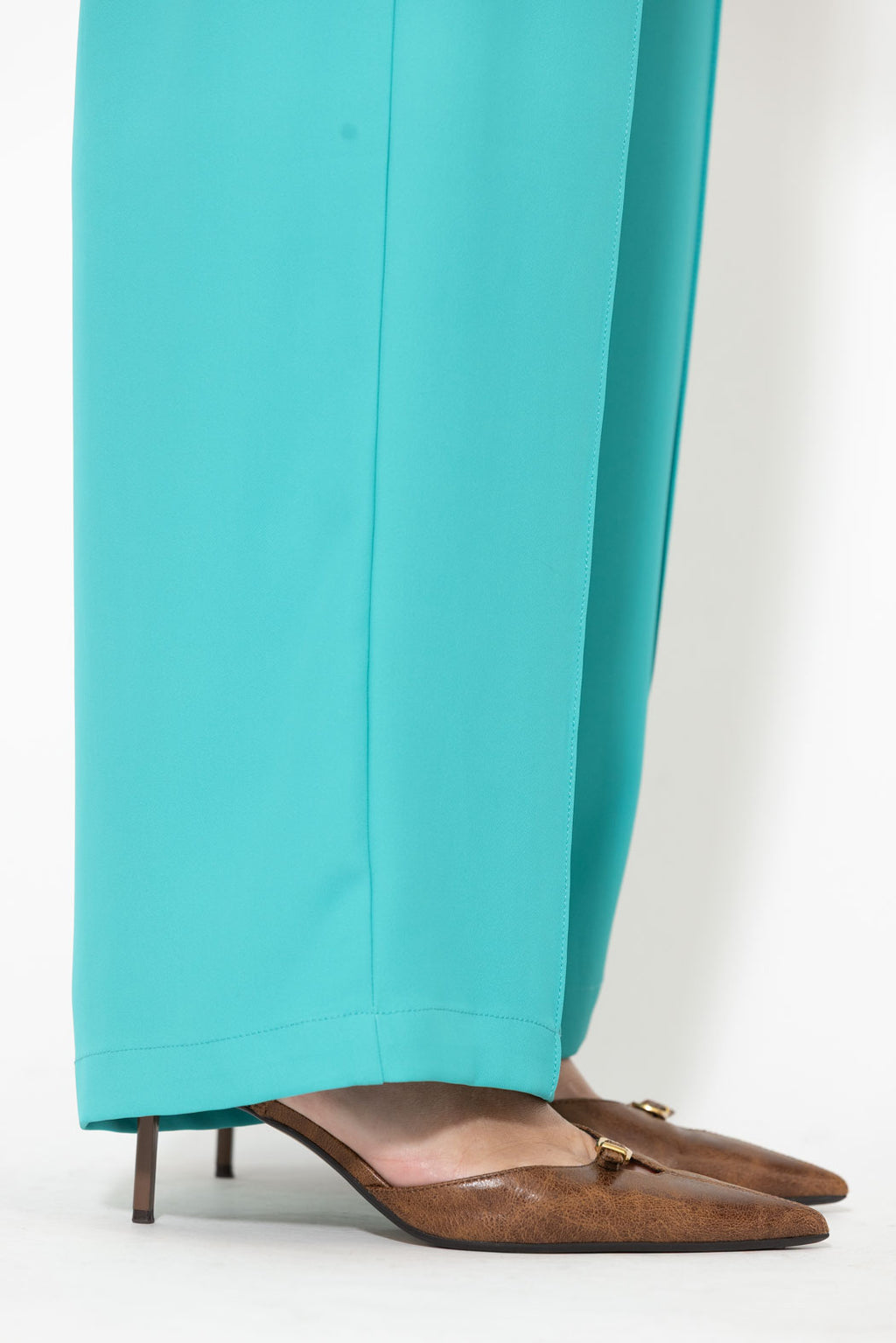 Aqua Euro Pintuck Pant