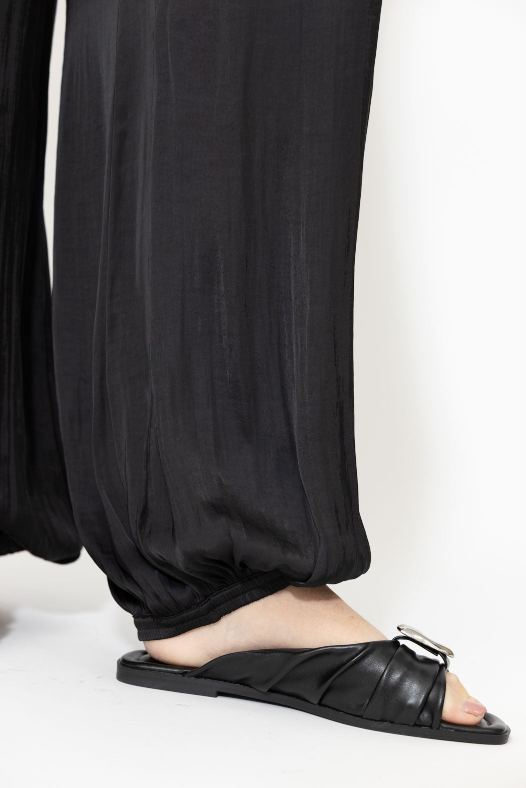 Black Glow Balloon Pant