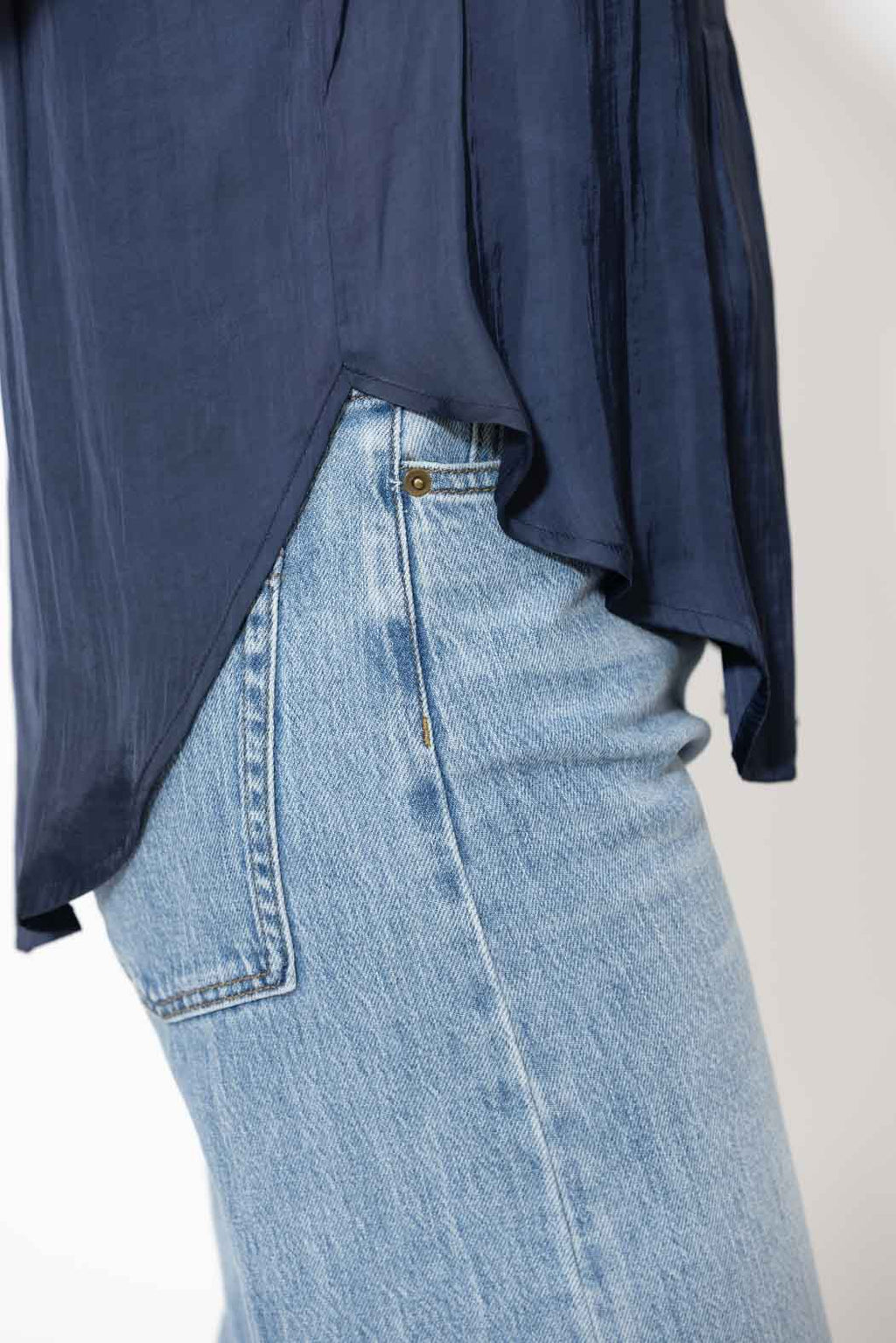 Navy Milan Fluted Blogger Shirt