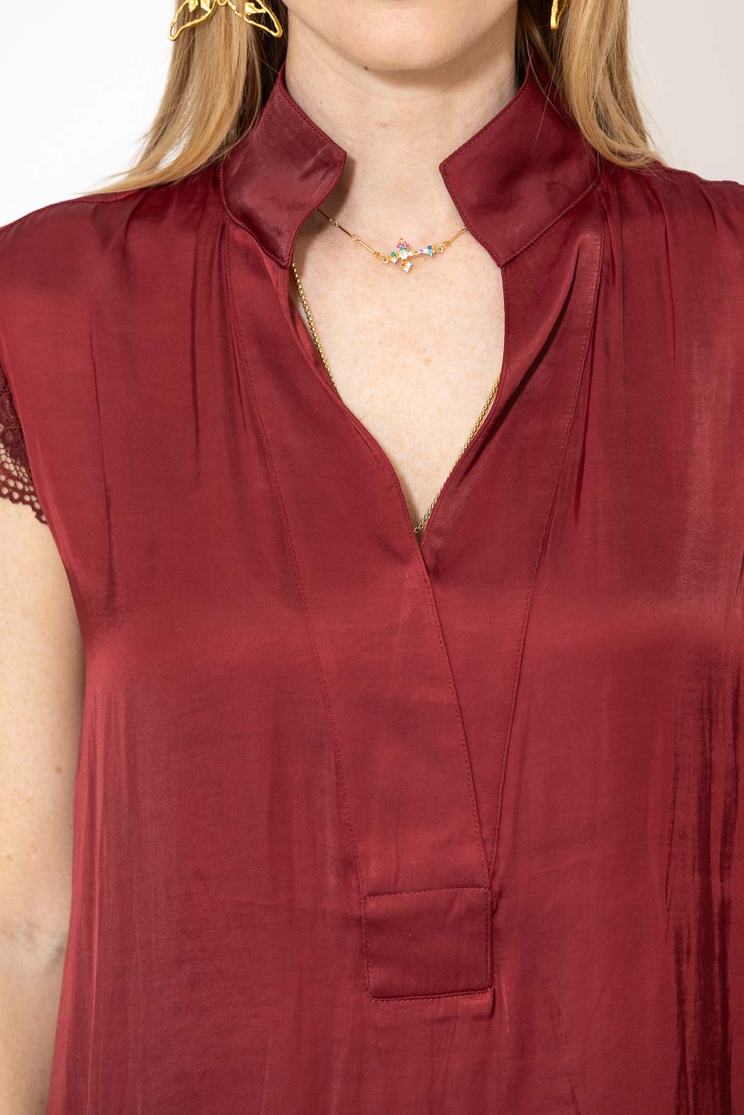 Burgundy Glow Lace Blogger Shirt