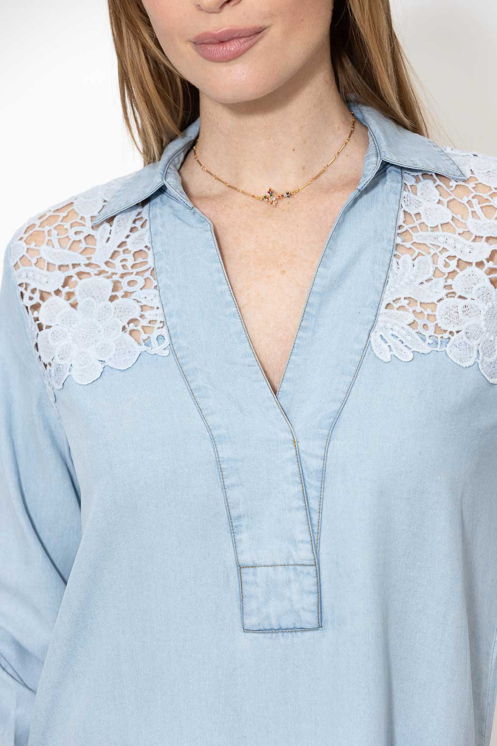 Light Denim & Lace Blogger Shirt