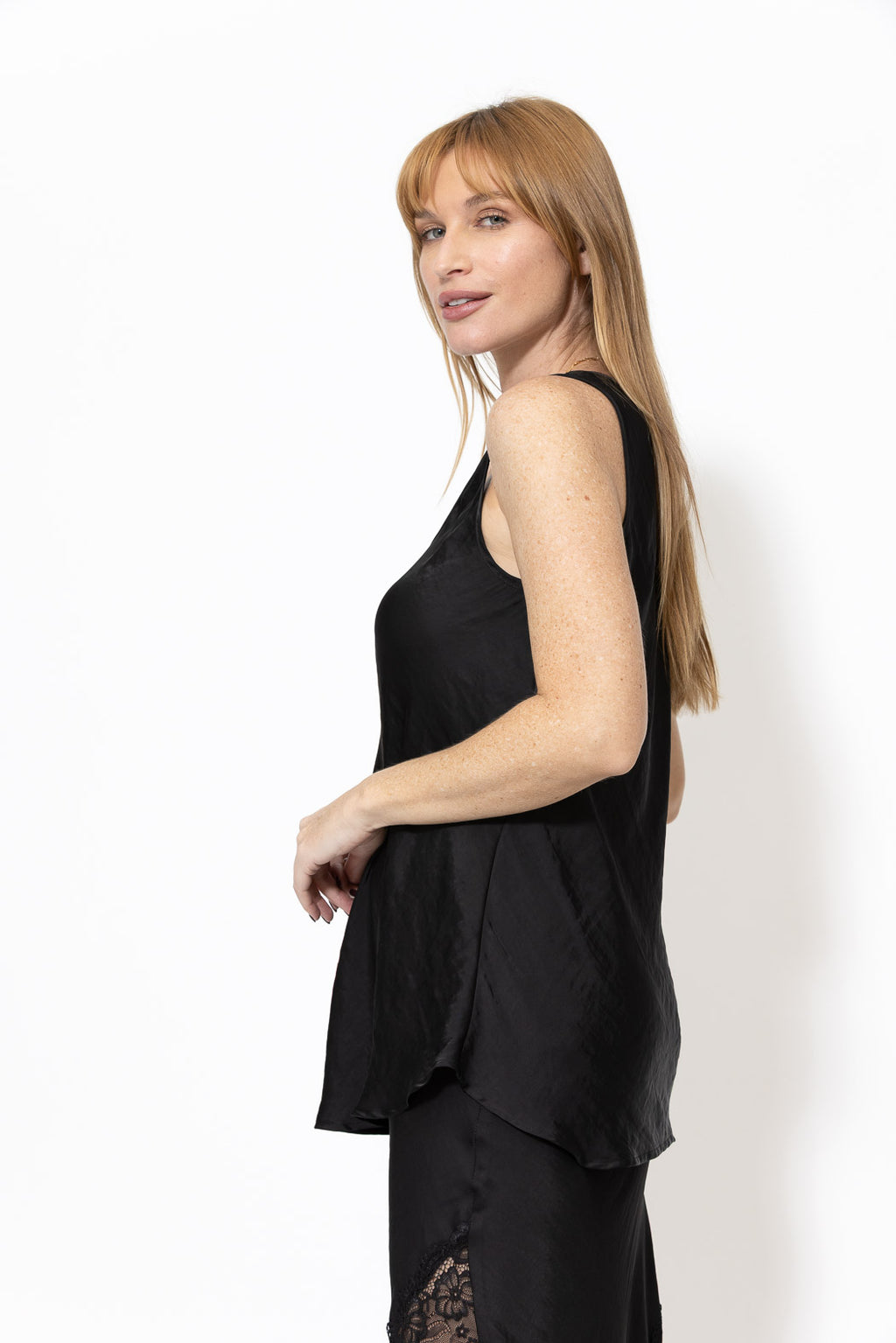 Black Glow Bias Cami