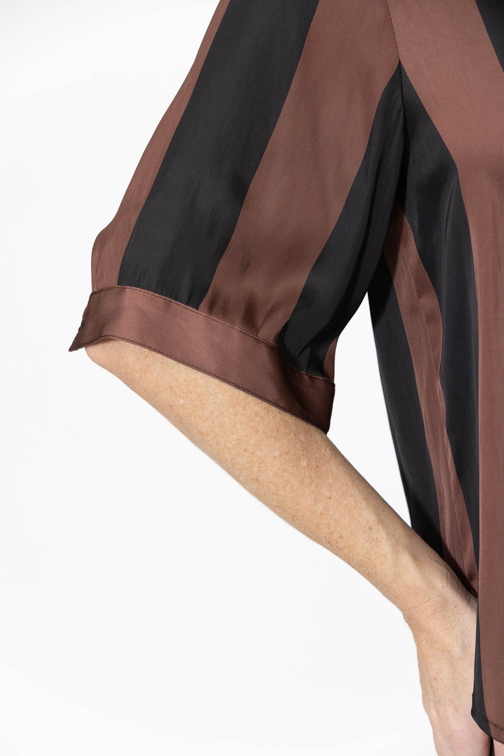 Chocolate Stripe Glow Blogger Shirt