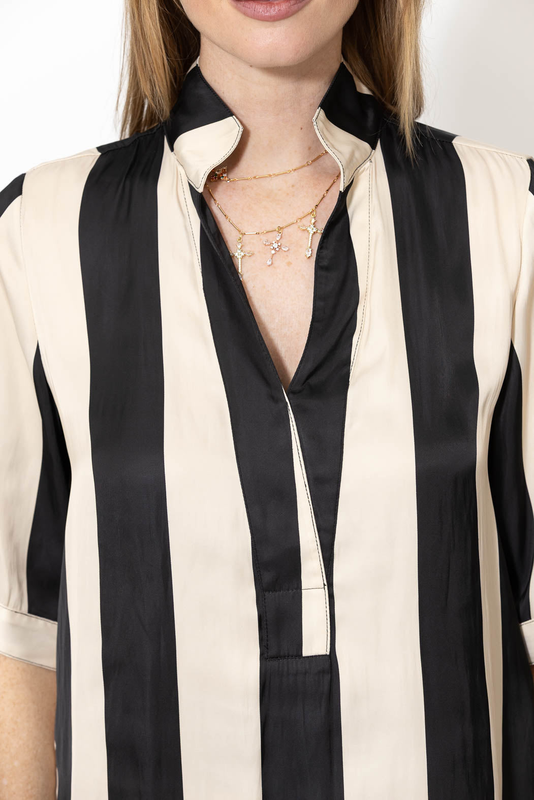 Ivory Stripe Glow Blogger Shirt