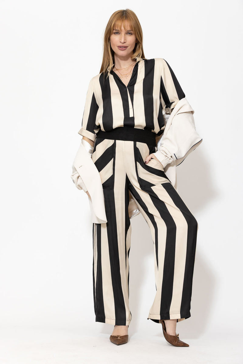 Ivory Stripe Glow Blogger Shirt