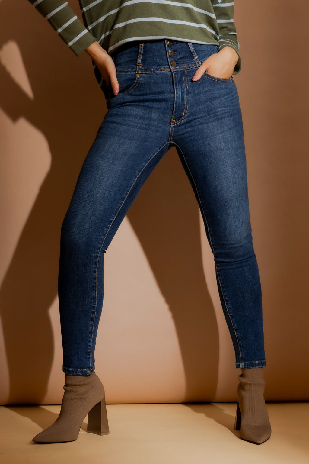 Mid Denim Corset Miracle Jean Mid Denim