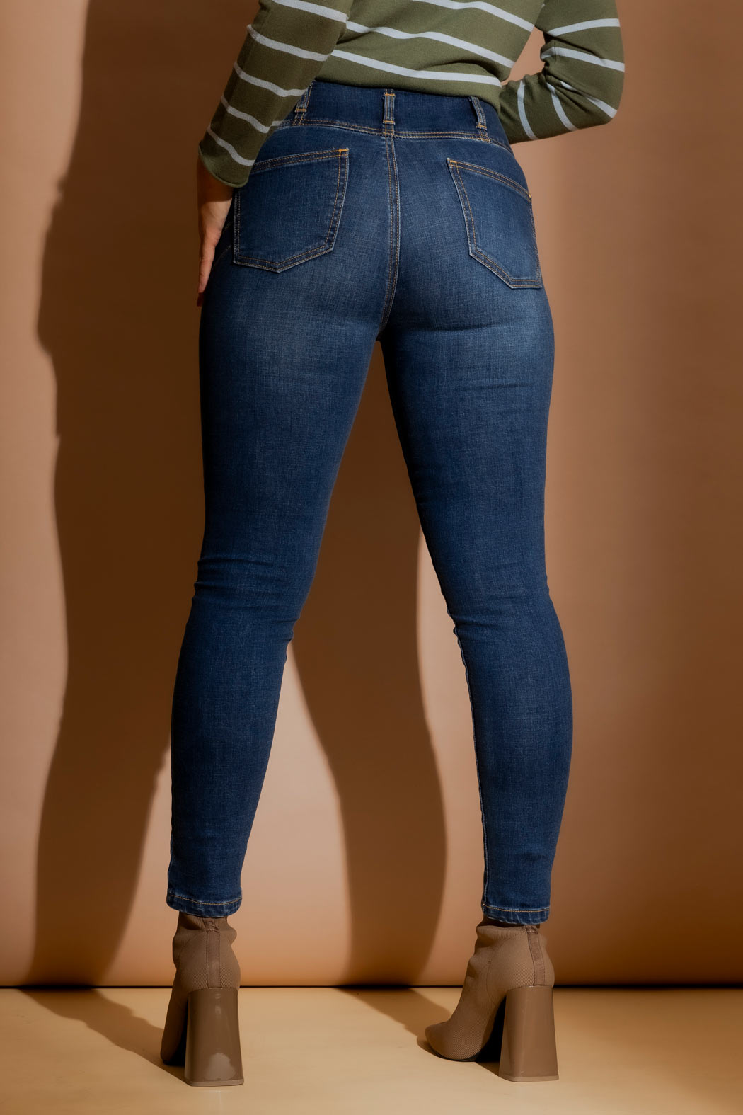 Mid Denim Corset Miracle Jean Mid Denim