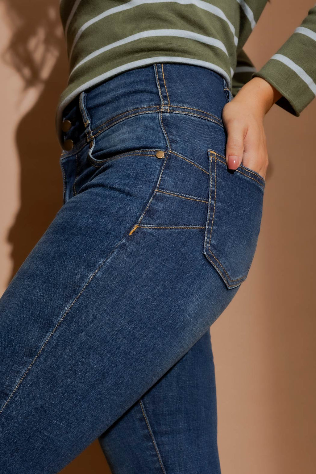 Mid Denim Corset Miracle Jean Mid Denim