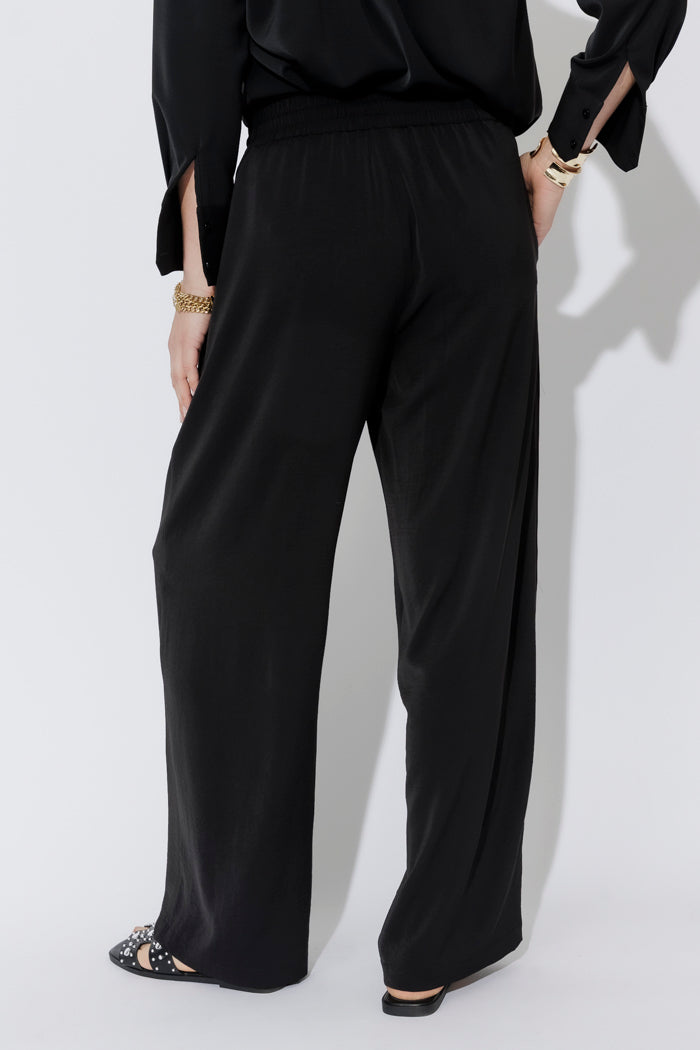 Black Luxury Cargo Pant